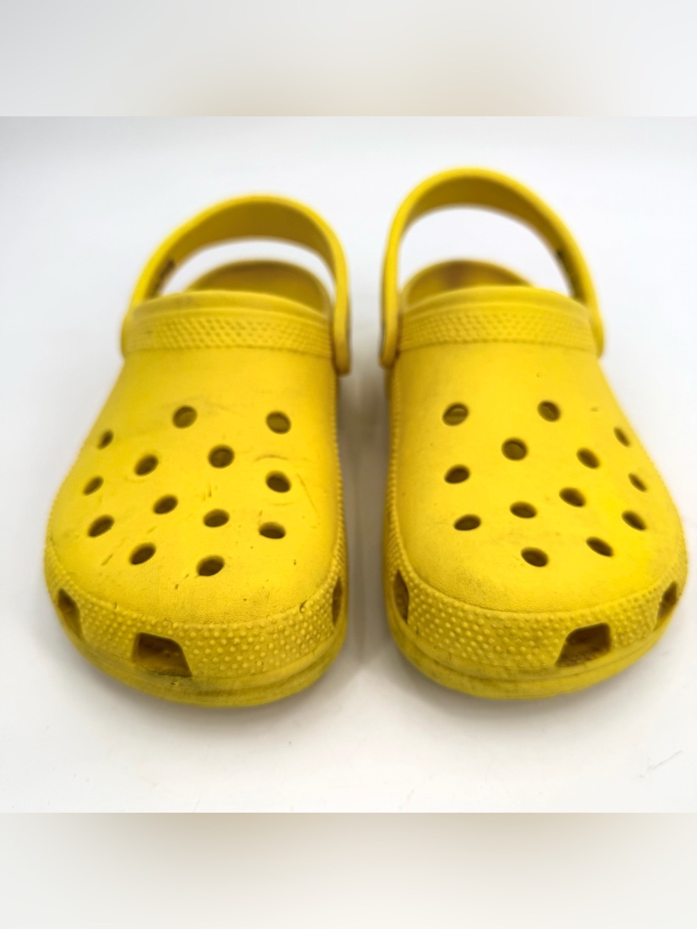 Crocs Clogs M6 W8 Yellow Classic Slip On Comfort Shoes -read - Picture 3 of 9